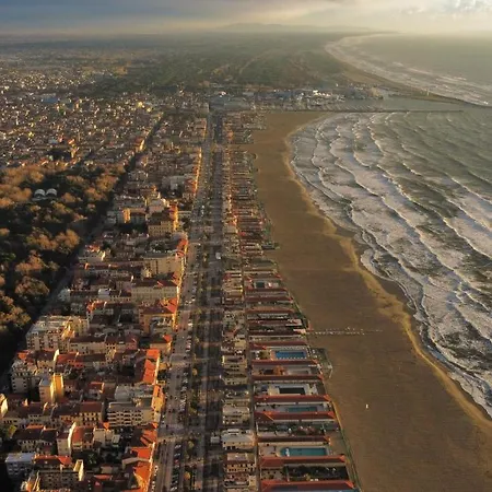 Szálloda Pardini Viareggio