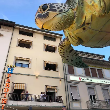 帕狄尼酒店 维亚雷焦
